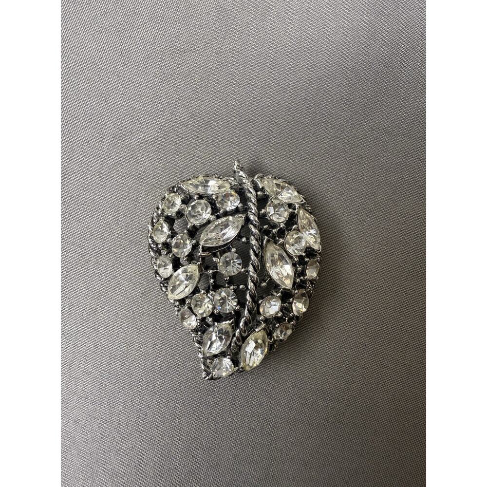 Vintage Signed Weiss Leaf With Clear Rhinestone Brooch Rare Silver Tone